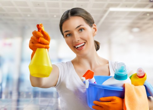 Deep mattress cleaning process in a Highbury home